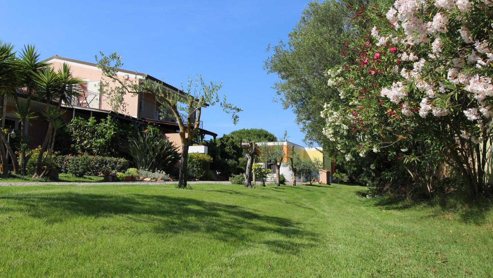 Casa Vacanze Giovanna SantʼAnna Arresi Exterior foto